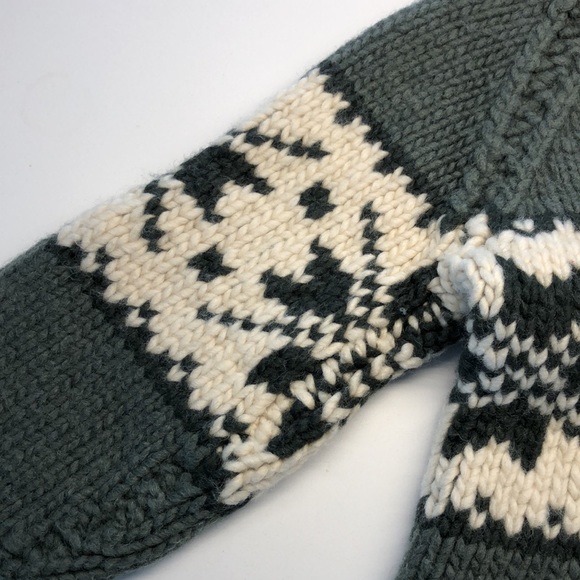 Milky green and off-white HANDMADE sweater. Size M - Picture 6 of 9